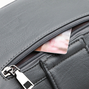 shoulder bags